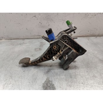 Recambio de pedal embrague para dacia dokker essential referencia OEM IAM 465038135R  