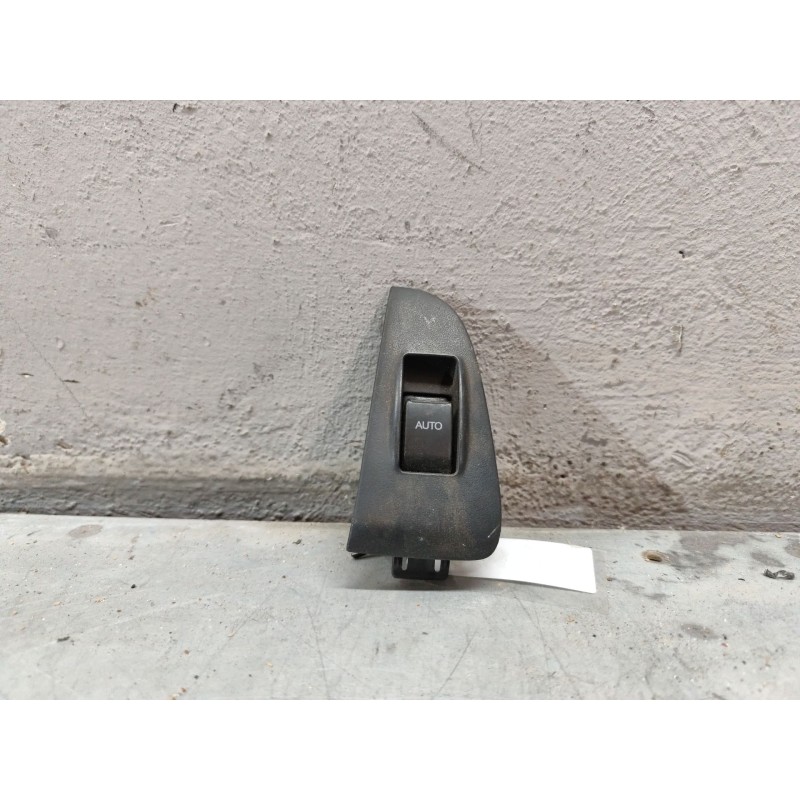 Recambio de mando elevalunas trasero izquierdo para toyota avensis berlina (t25) 2.0 d4-d executive berlina (5-ptas.) referencia