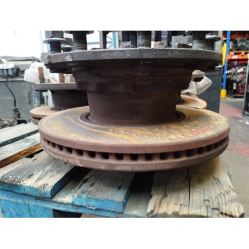 Recambio de buje delantero para iveco eurocargo 05.03 referencia OEM IAM 7183906  