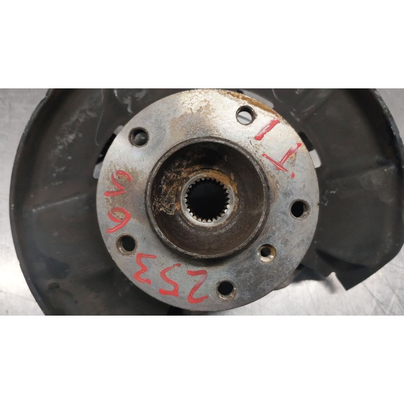 Recambio de mangueta trasera izquierda para bmw 1 (e81) 118 d referencia OEM IAM - Negro 3