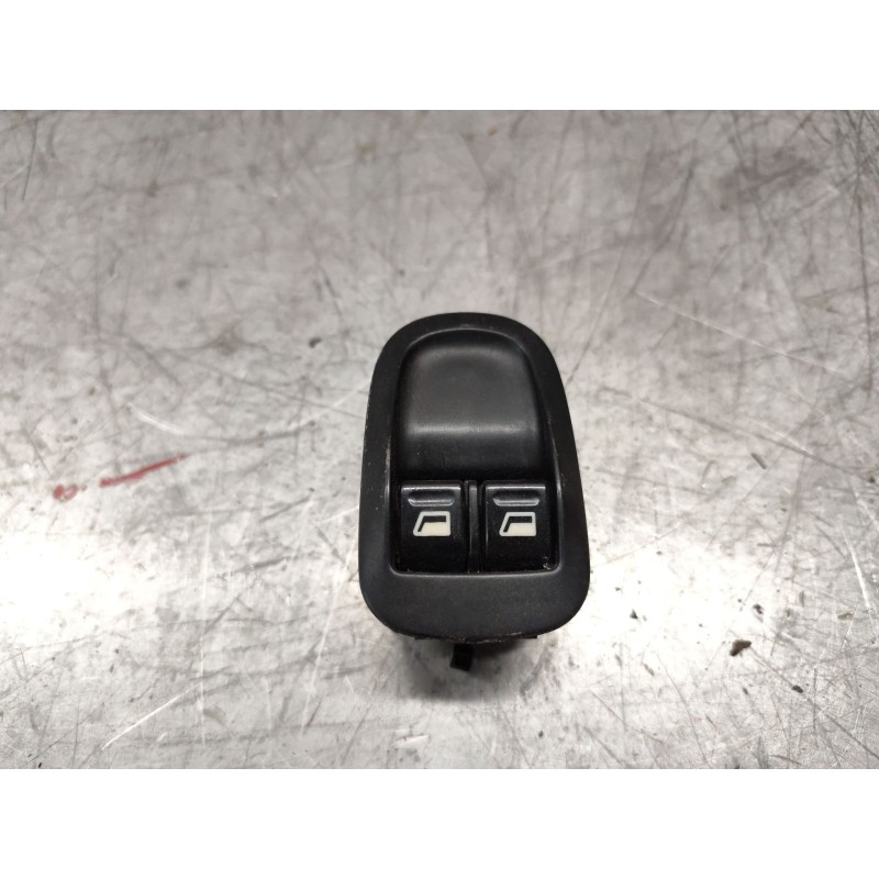 Recambio de mando elevalunas delantero izquierdo para peugeot 206 berlina x-line referencia OEM IAM   