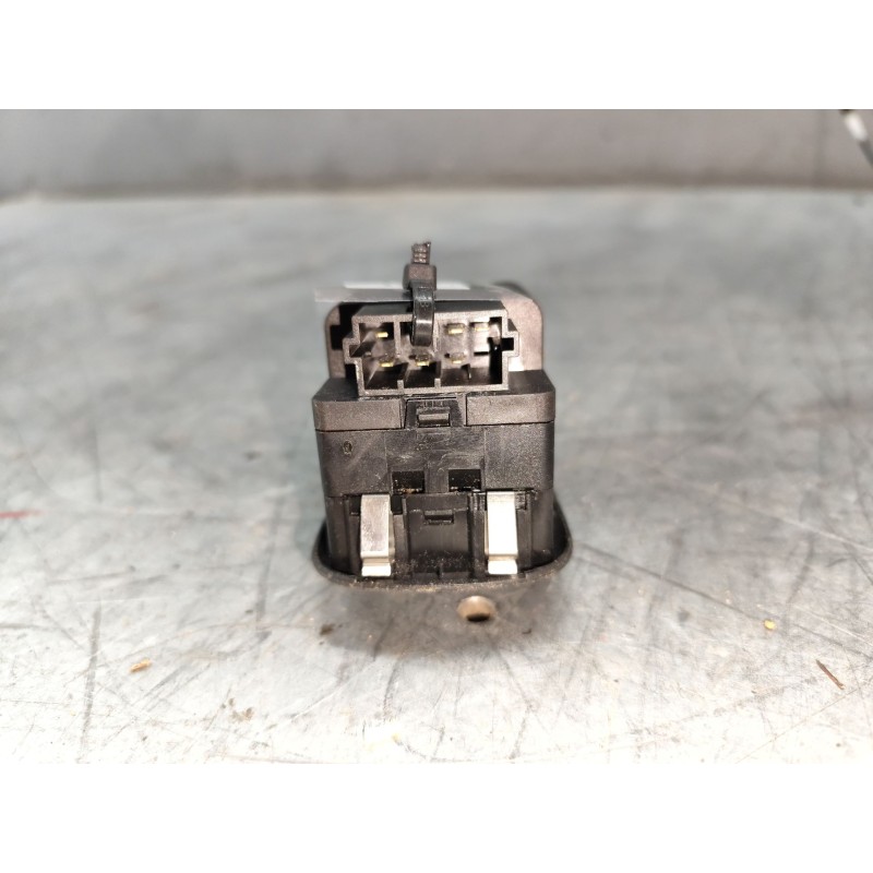 Recambio de mando elevalunas delantero izquierdo para peugeot 206 berlina x-line referencia OEM IAM - Plata 2
