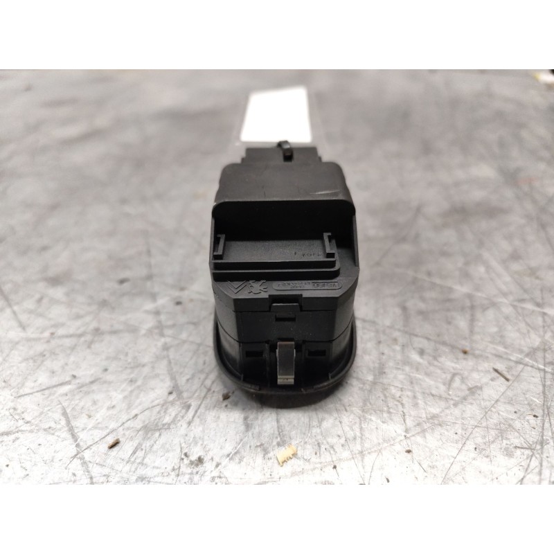 Recambio de mando elevalunas delantero izquierdo para peugeot 206 berlina x-line referencia OEM IAM - Plata 3