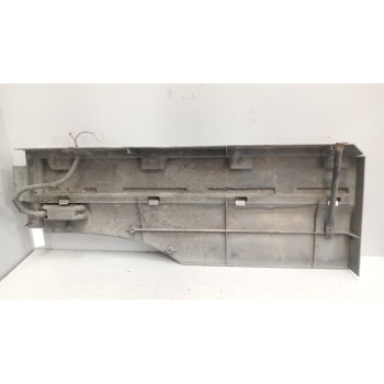 Recambio de moldura trasera cabina para daf serie xf105.xxx fsa 4x2 super-space-cab referencia OEM IAM 1441664  DERECHA