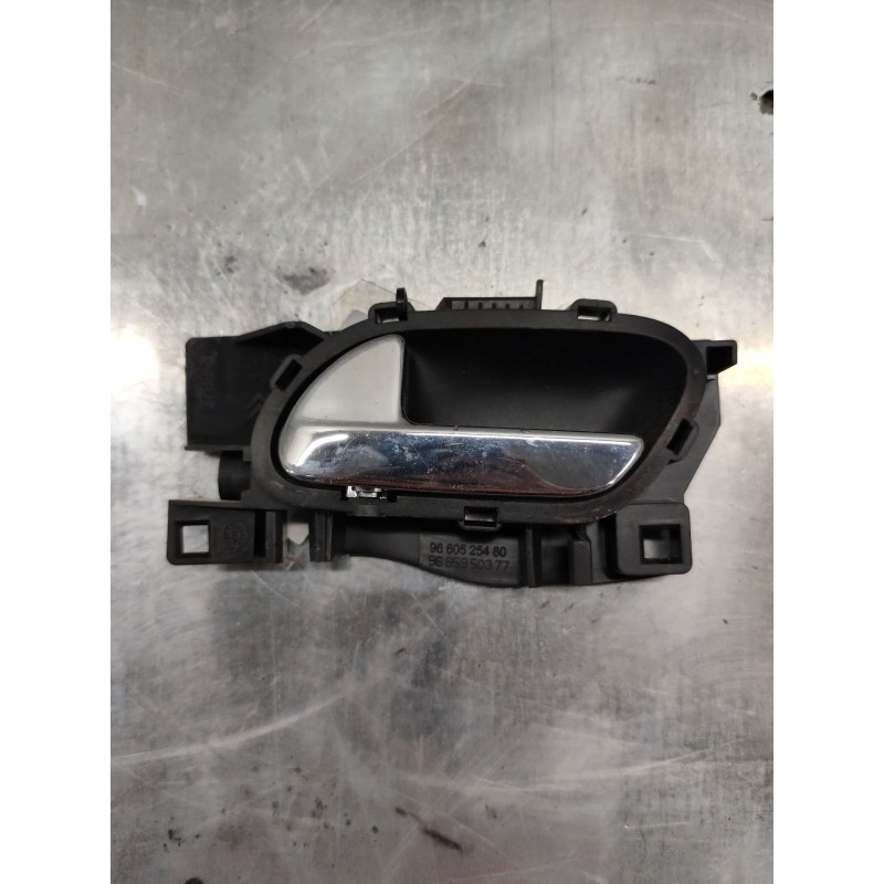 Recambio de maneta interior delantera izquierda para peugeot 308 confort referencia OEM IAM 9660525480  