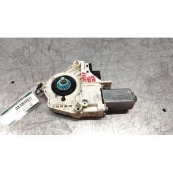 MOTOR ELEVALUNAS DELANTERO DERECHO 8K0959802 