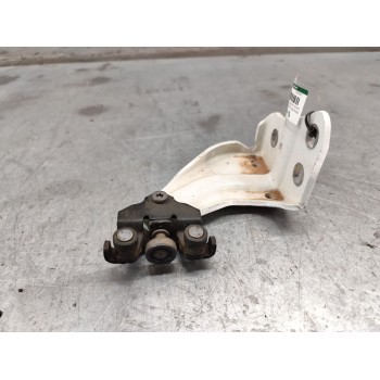 Recambio de bisagra puerta corredera para dacia dokker essential referencia OEM IAM 7459712123E  INFERIOR IZQUIERDA
