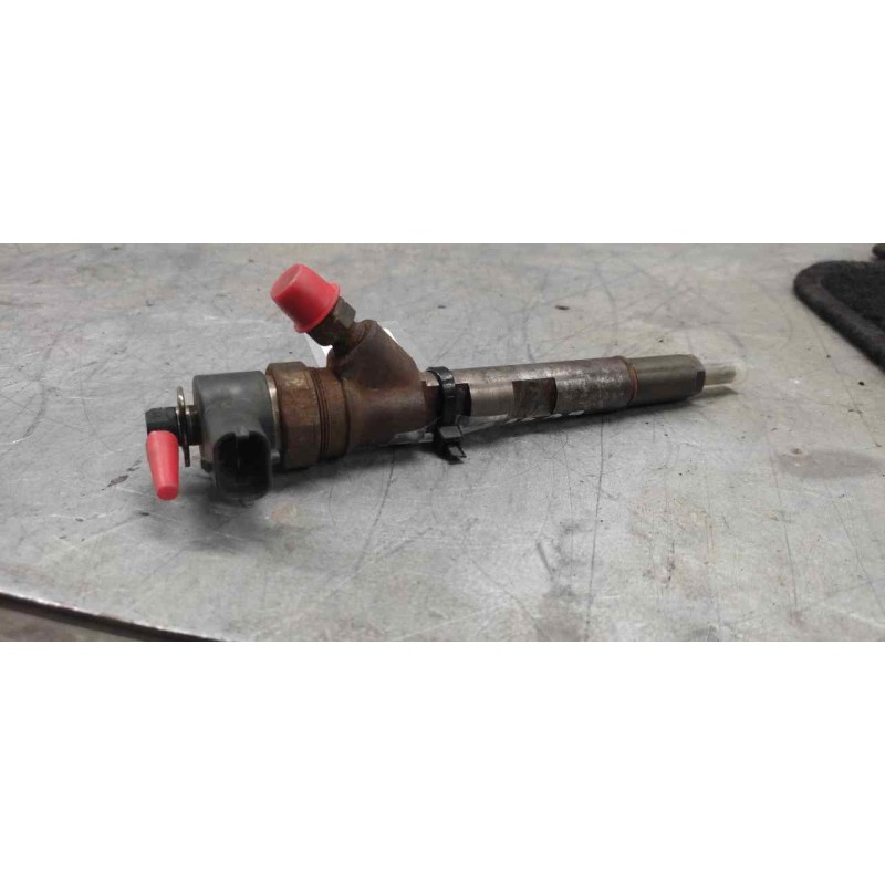 Recambio de inyector para chrysler voyager (rg) 2.5 crd se grand voyager referencia OEM IAM 0445110059 2 PINS - Negro 2