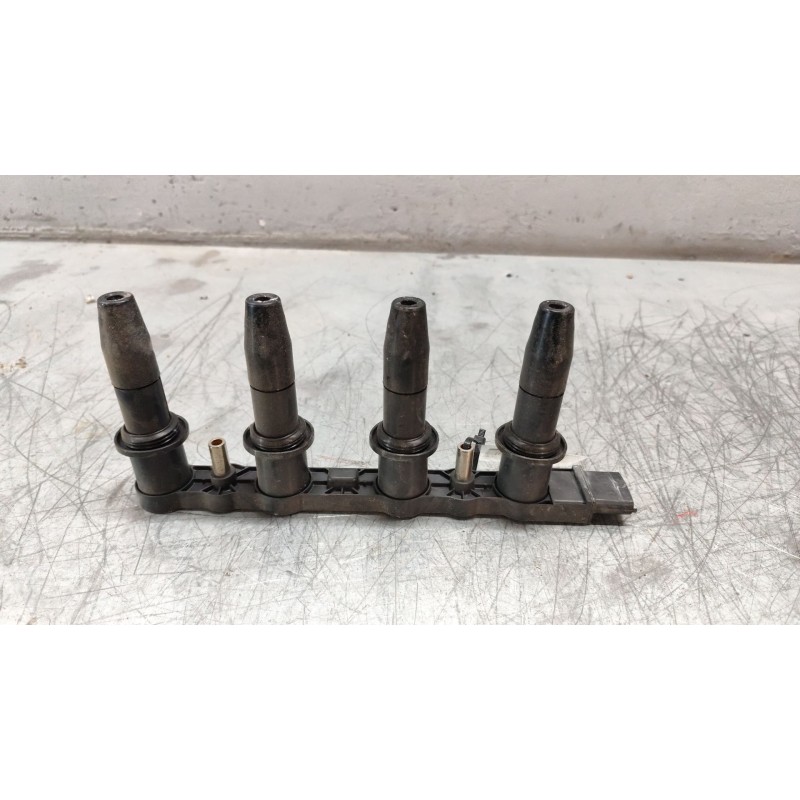 Recambio de bobina encendido para opel astra h berlina cosmo referencia OEM IAM 95517924  
