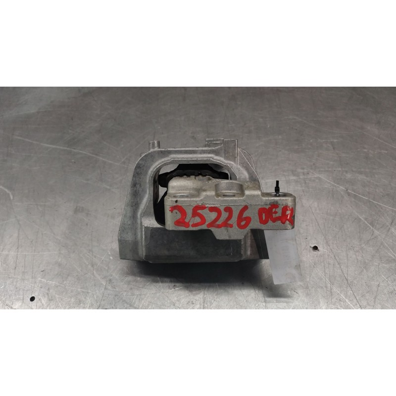 Recambio de soporte motor derecho para audi q3 (f3b) 35 tdi quattro referencia OEM IAM   