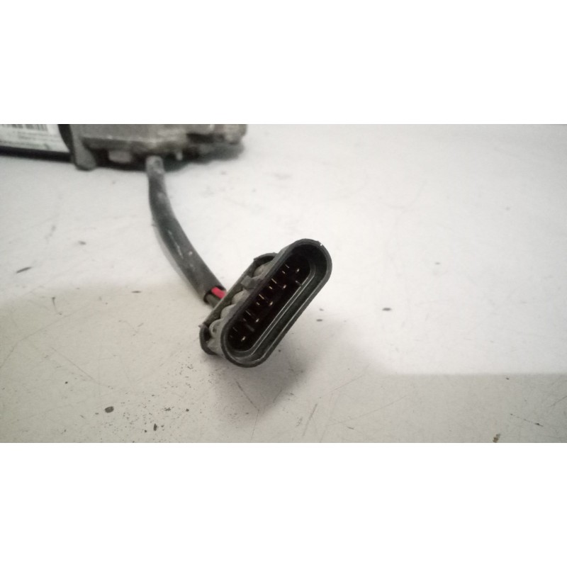 Recambio de motor limpia delantero para iveco eurocargo 05.03  5.9 diesel referencia OEM IAM 99439637  504085685 - Blanco 2