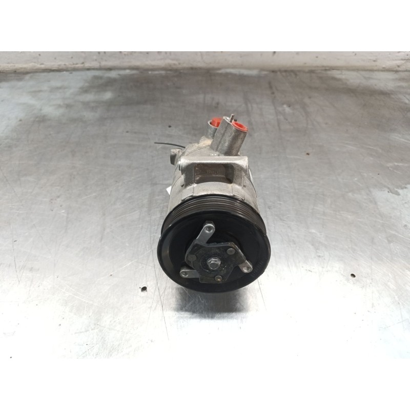 Recambio de compresor aire acondicionado para volkswagen golf vi (5k1) 2.0 tdi referencia OEM IAM 5K0820803H  