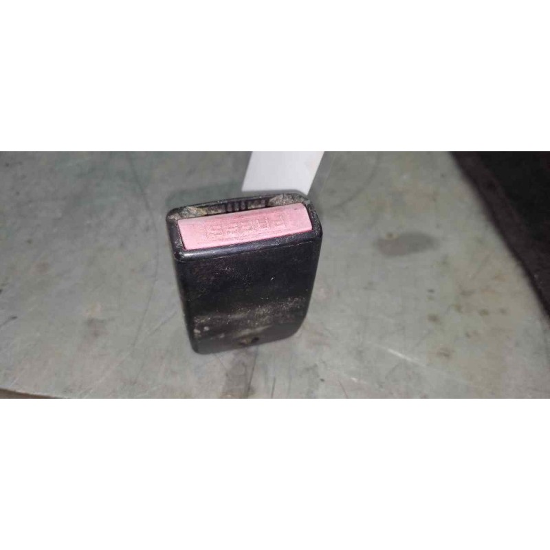 Recambio de enganche de cinturon trasero derecho para renault scenic ii authentique referencia OEM IAM   