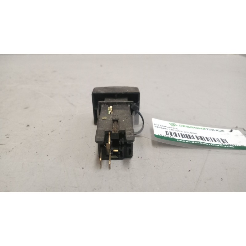 Recambio de interruptor para nissan trucks atleon 120 referencia OEM IAM 253829X100 - Blanco 2
