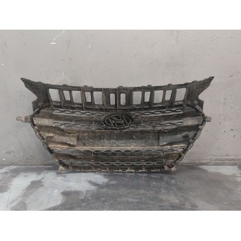 Recambio de rejilla paragolpes central para hyundai i30 (gd) 1.6 crdi referencia OEM IAM   