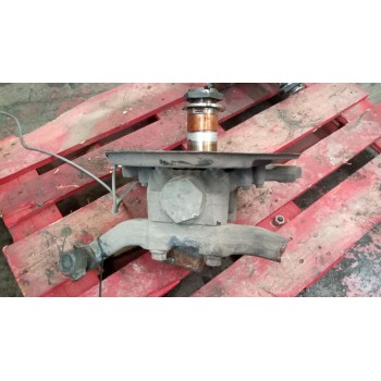 Recambio de mangueta delantera izquierda para volvo fh xxx 12.8 diesel referencia OEM IAM 1026767  