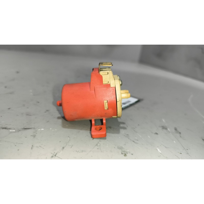 Recambio de bomba limpia para ebro l-35s referencia OEM IAM - Blanco 4