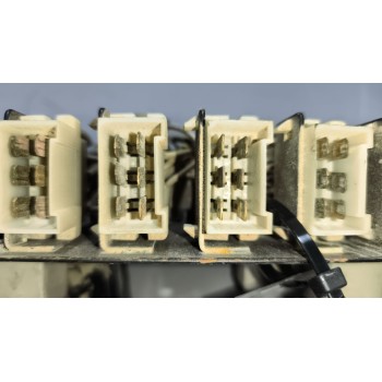 Recambio de caja reles / fusibles para ebro l-35s referencia OEM IAM   