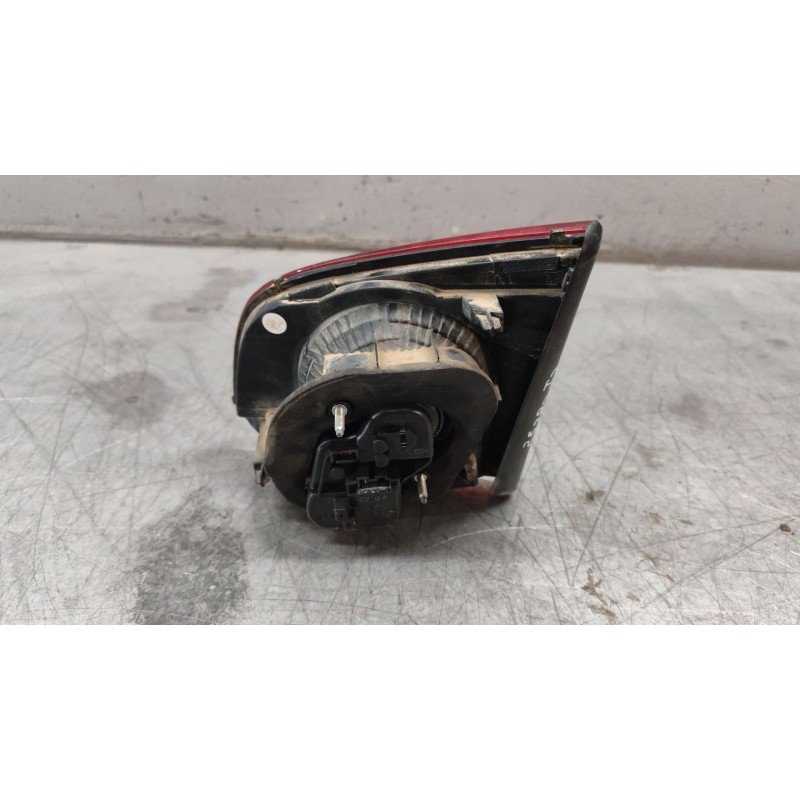 Recambio de piloto trasero izquierdo interior para volkswagen golf vi (5k1) 2.0 tdi referencia OEM IAM - Negro 2