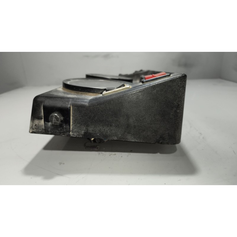 Recambio de cuadro instrumentos para ebro l-35s referencia OEM IAM 132002207 - Blanco 9