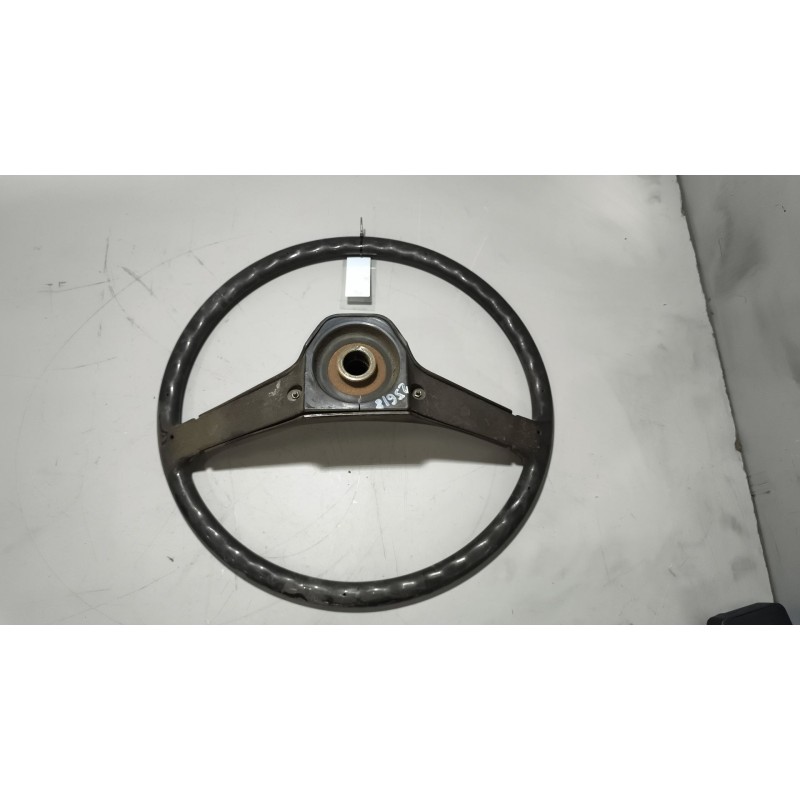 Recambio de volante para ebro l-35s referencia OEM IAM - Blanco 3