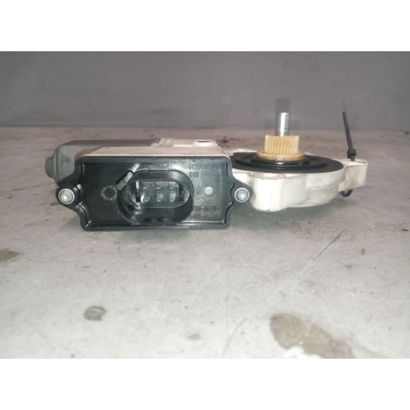 Recambio de motor elevalunas delantero izquierdo para man tgx 18 referencia OEM IAM 81286016137 - Azul 2