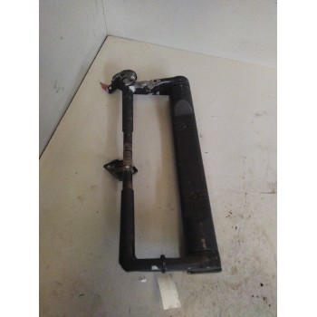 Recambio de brazo retrovisor derecho para renault magnum ab diesel referencia OEM IAM   