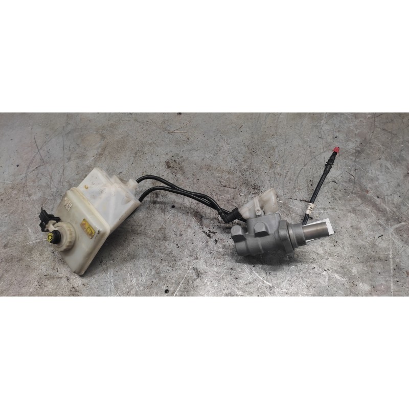 Recambio de bomba freno para ford tourneo connect (tc7) kombi b. corta (2006) referencia OEM IAM 2T142C217AC - Blanco