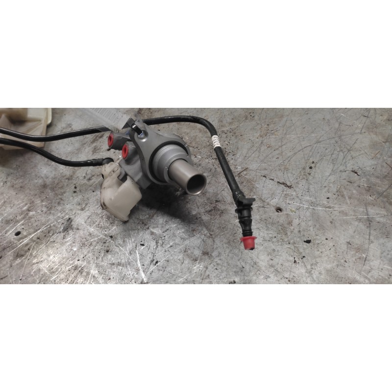 Recambio de bomba freno para ford tourneo connect (tc7) kombi b. corta (2006) referencia OEM IAM 2T142C217AC - Blanco 3