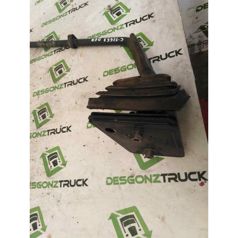 Recambio de brazo retrovisor derecho para iveco eurocargo 5.9 diesel referencia OEM IAM 2