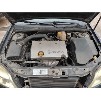 opel vectra c berlina del año 2002