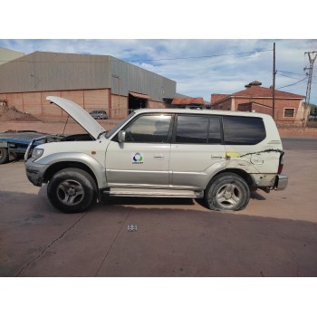 toyota land cruiser (j9) del año 2001