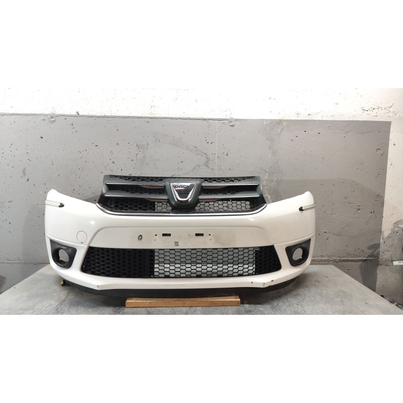 Recambio de paragolpes delantero para dacia sandero ii (b8_) 1.2 referencia OEM IAM   