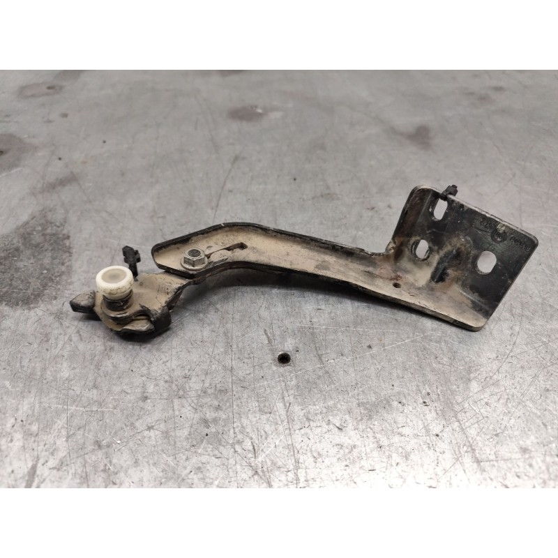 Recambio de bisagra puerta corredera para peugeot boxer furgoneta 2.0 bluehdi 130 referencia OEM IAM  INFERIOR DERECHA - Blanco