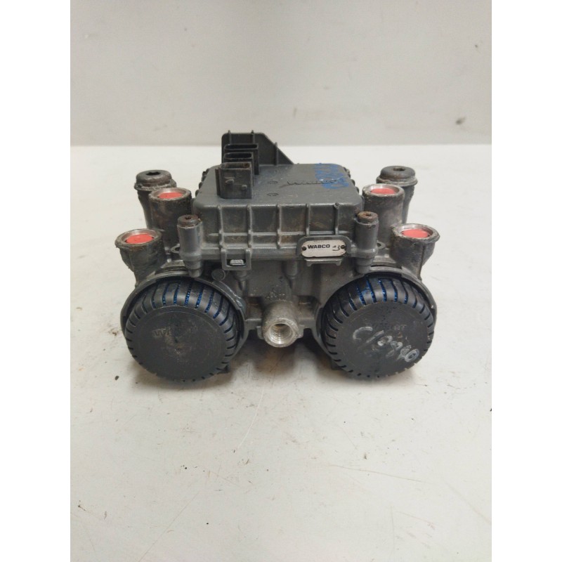 Recambio de valvula aire para daf trucks xf 106 480 referencia OEM IAM 2047121 4801061060 2