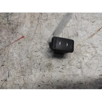 MANDO ELEVALUNAS TRASERO DERECHO 3M5T14529AA 4 PINS 