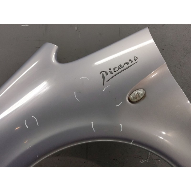 Recambio de aleta delantera izquierda para citroën xsara picasso 2.0 hdi referencia OEM IAM 4