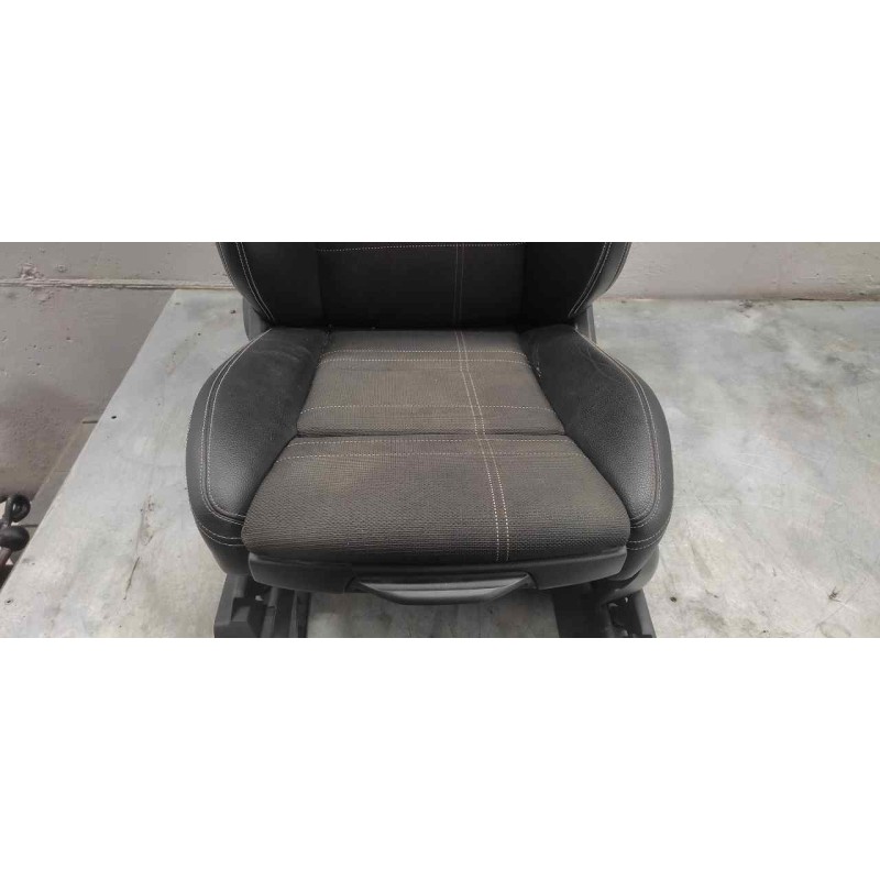 Recambio de asiento delantero izquierdo para mercedes-benz clase cla (w117) cla 200 cdi (117.308) referencia OEM IAM - Blanco 8