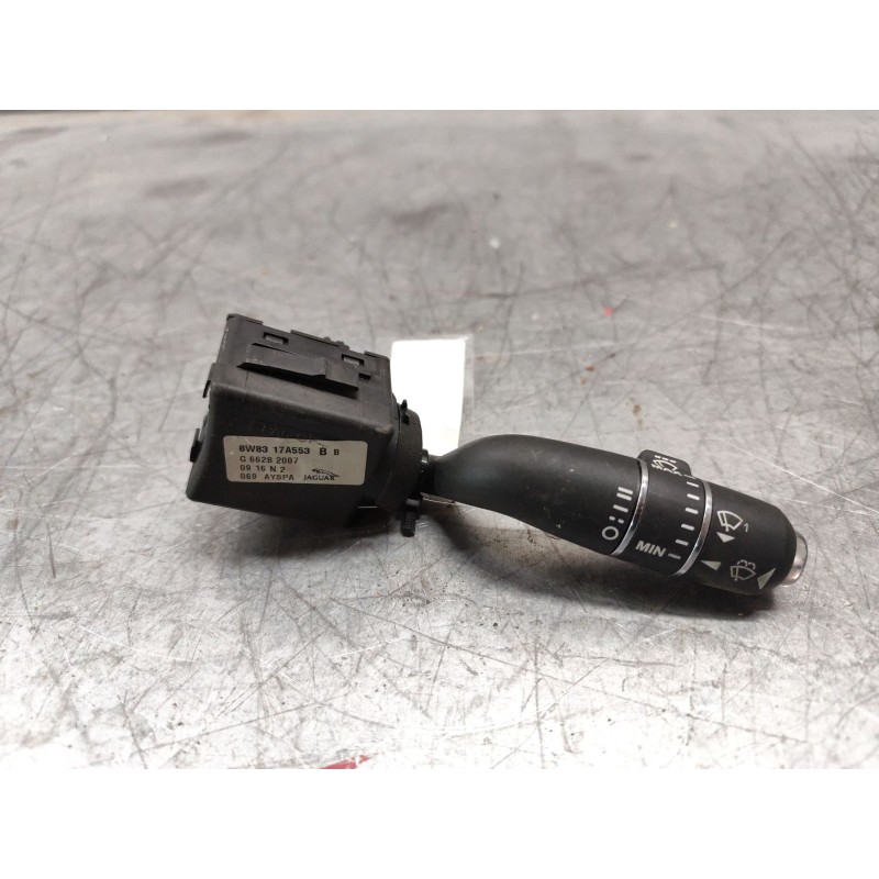 Recambio de mando limpia para jaguar xf 3.0 v6 diesel edition referencia OEM IAM 8W8317A553BB  