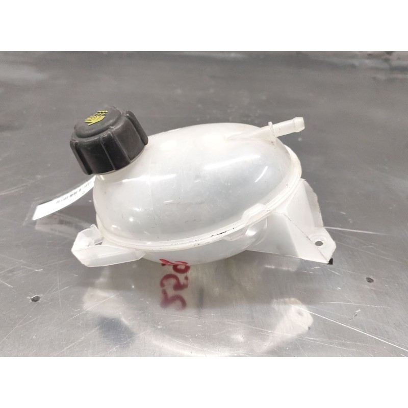 Recambio de deposito expansion para renault clio iv (bh_) 0.9 tce 90 referencia OEM IAM - Blanco 2