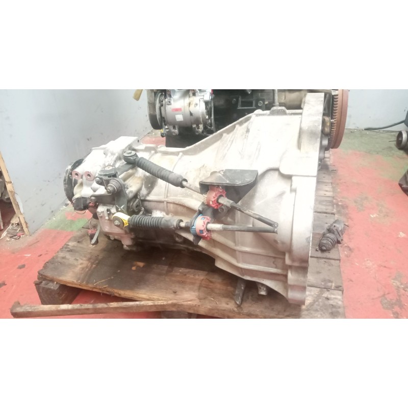 Recambio de caja cambios para nissan trucks atleon tk 150/3 referencia OEM IAM 32101MB73A 321319X50 RE226501