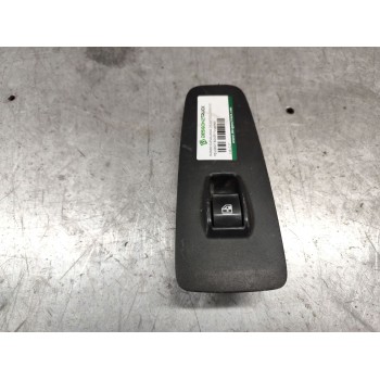MANDO ELEVALUNAS DELANTERO DERECHO B569 4 PINS