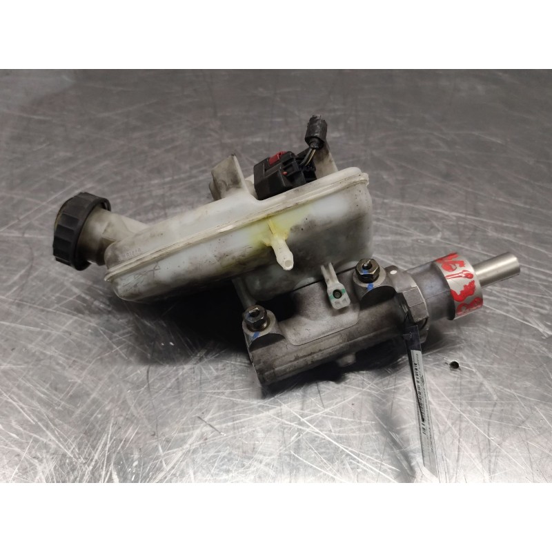 Recambio de bomba freno para ford transit caja cerrada, media (fy) (2000 =>) ft 350 2.4 referencia OEM IAM 221313 - Blanco