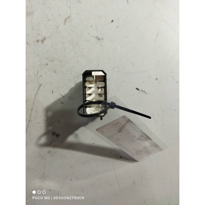 Recambio de interruptor para scania serie p/g/r (c-clase) 12.7 diesel referencia OEM IAM 1421845 - Blanco 2