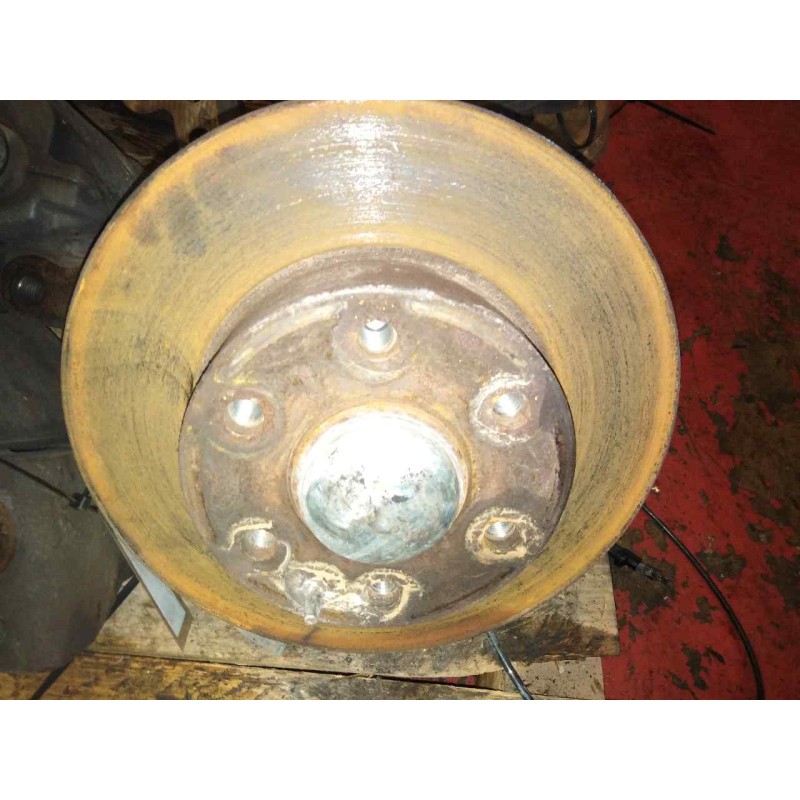 Recambio de buje delantero para iveco daily ka 2.3 diesel cat referencia OEM IAM   