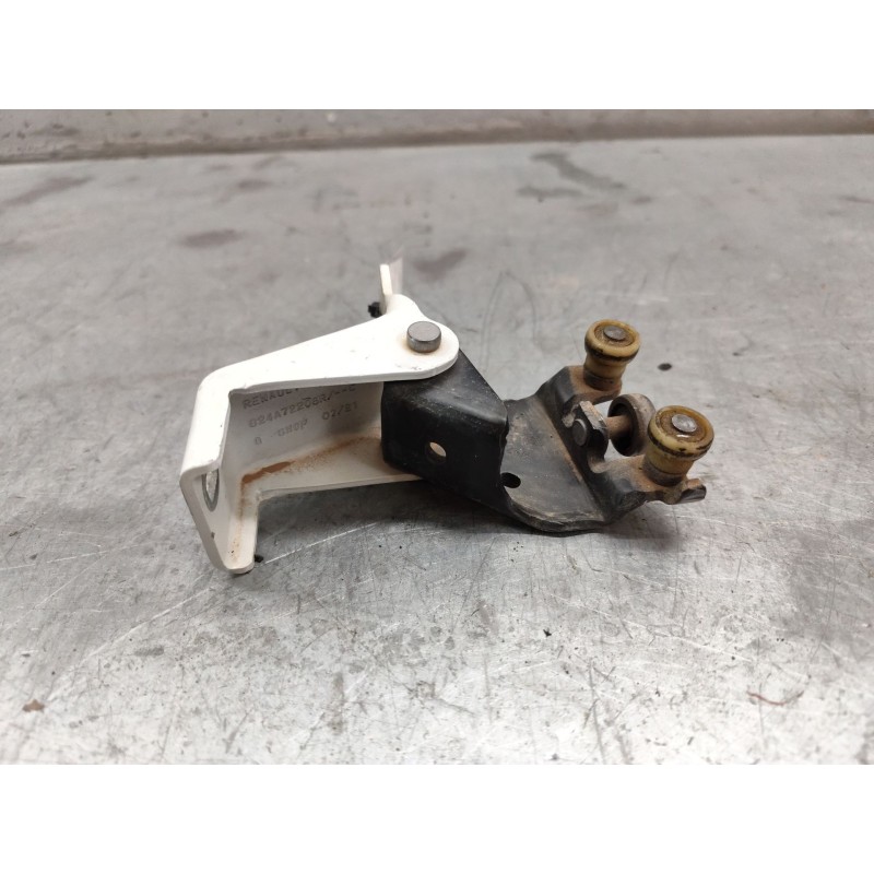 Recambio de bisagra puerta corredera para dacia dokker essential referencia OEM IAM  CENTRAL IZQUIERDA - Blanco 3