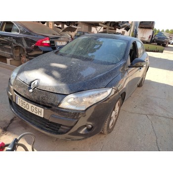 renault megane iii berlina 5 p del año 2009