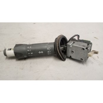 Recambio de mando intermitentes para iveco eurocargo 05.03  fg 75 e larga distancia referencia OEM IAM 504188583  