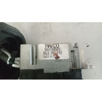 Recambio de mando intermitentes para iveco eurocargo 05.03  fg 75 e larga distancia referencia OEM IAM 504188583  