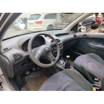peugeot 206 berlina del año 1999